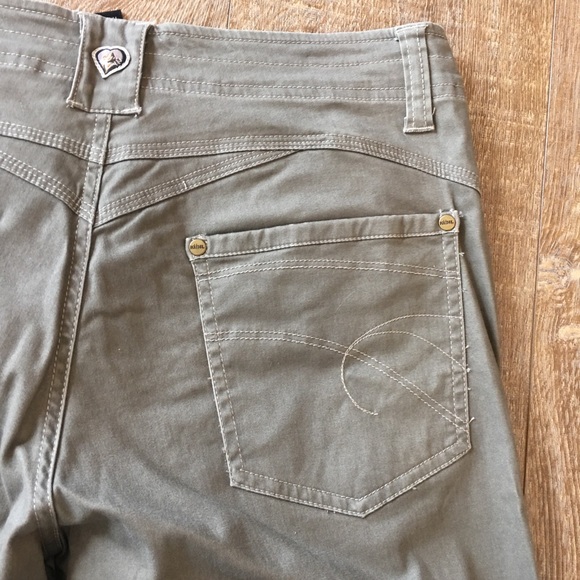 KUHL Casual Hiking Pants Olive Khaki Size 8 - Picture 3 of 5